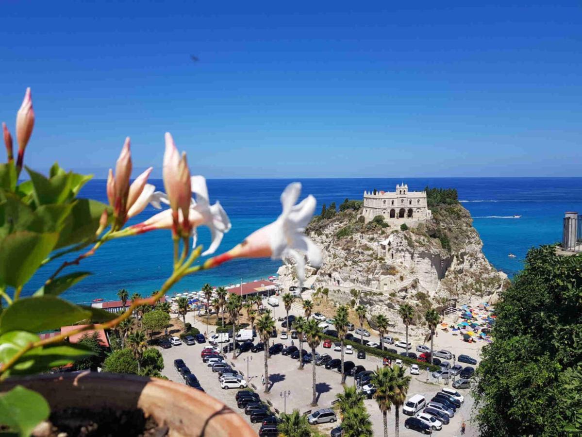 Olympus Room Tropea Exteriér fotografie